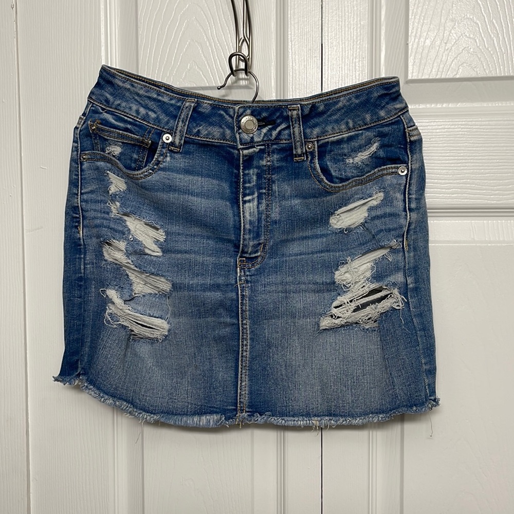 American Eagle jean skirt (medium wash)